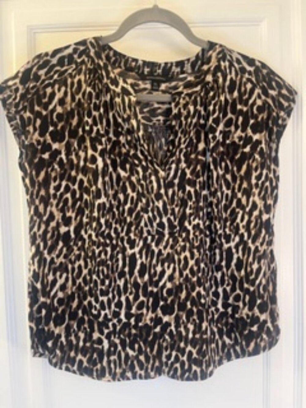 Banana Republic Sleeveless Leopard Print Top XS